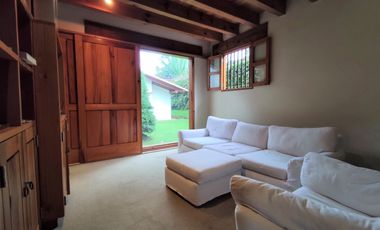 VENTA  DOS CASAS EN CLUB GOLF AVNDARO.