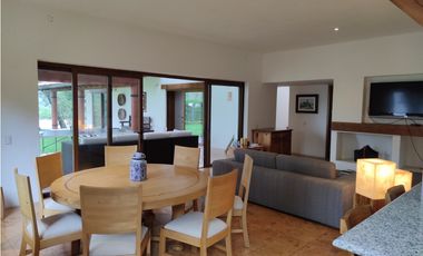 VENTA  DOS CASAS EN CLUB GOLF AVNDARO.