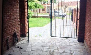 Chalet de 3 Amb con garaje y gas natural Zona centro