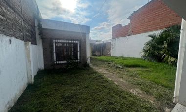 VENTA - CASA 2 HABITACIONES - ZONA PROVINCIAS UNIDAS & AV RAMIREZ