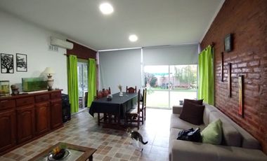 EN VENTA- ESPECTACULAR CASA DE 4 DORMITORIOS EN ORO VERDE