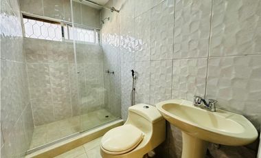 VENDO APARTAMENTO REMODELADO EN ALTO PRADO, BARRANQUILLA