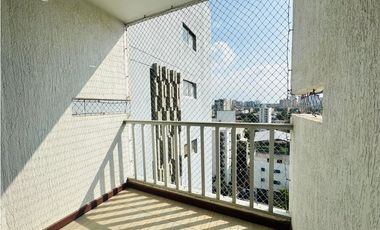 VENDO APARTAMENTO REMODELADO EN ALTO PRADO, BARRANQUILLA