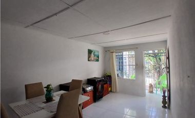 VENDO CASA EN SOLEDAD 2000