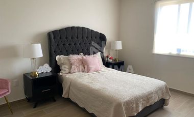 Quintas Campo Real: Hermosa casa familiar, con recámara en planta baja.