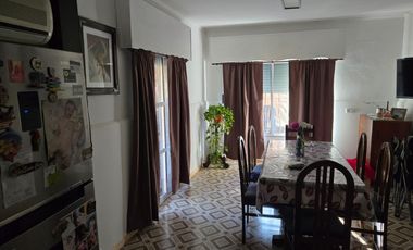 HERMOSA CASA 5 AMBIENTES A LA VENTA