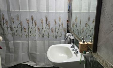 HERMOSA CASA 5 AMBIENTES A LA VENTA