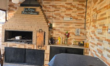 HERMOSA CASA 5 AMBIENTES A LA VENTA