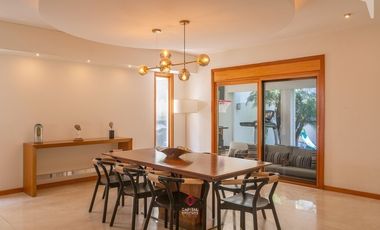 Casa de Lujo en Venta en Puerta de Hierro