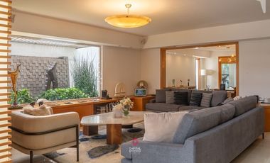 Casa de Lujo en Venta en Puerta de Hierro
