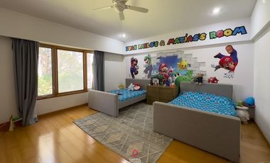 Casa de Lujo en Venta en Puerta de Hierro