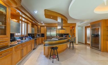 Casa de Lujo en Venta en Puerta de Hierro