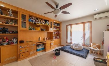 Casa de Lujo en Venta en Puerta de Hierro