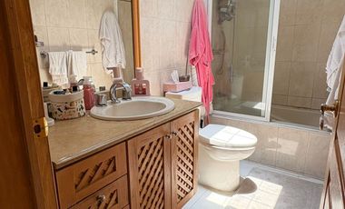 CASA CON SEGURIDAD EN LA HERRADURA VENTA