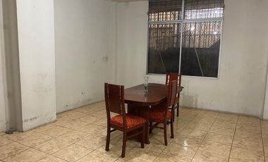 VENTA DE CASA RENTERA, SUR DE GQUIL, ESQUINERA, AV. PRINCIPAL (EO)