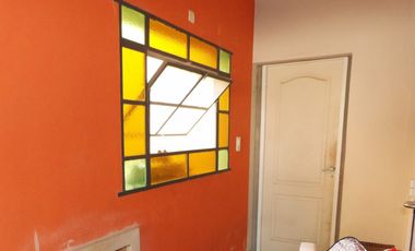 VENTA - CASA 2 HABITACIONES -BARRIO SOLVENCIA SAN BENITO
