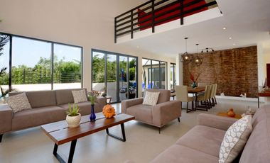 VIDA SERENA EN VILLA CONTEMPORÁNEA