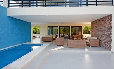 VIDA SERENA EN VILLA CONTEMPORÁNEA