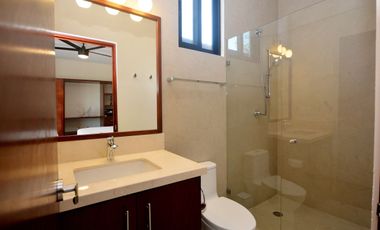VIDA SERENA EN VILLA CONTEMPORÁNEA