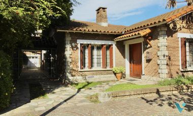 Casa en Venta Ituzaingó Norte con importante lote ideal emprendimiento en zona céntrica