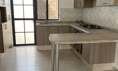 CASA EN RENTA CAPELLANIA RESIDENCIAL