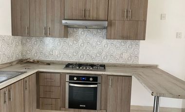 CASA EN RENTA CAPELLANIA RESIDENCIAL
