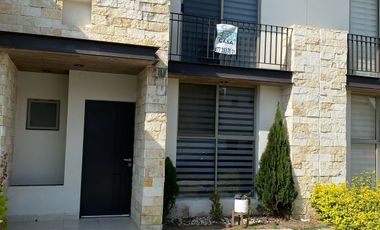 CASA EN RENTA CAPELLANIA RESIDENCIAL