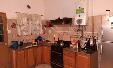 VENTA - CASA 2 HABITACIONES - ZONA BARRIO SANTA LUCIA