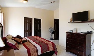 Casa en venta en Balcones de Anáhuac, San Nicolás | 4 recámaras, terraza y excel