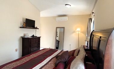 Casa en venta en Balcones de Anáhuac, San Nicolás | 4 recámaras, terraza y excel