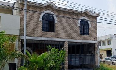Casa en venta en Balcones de Anáhuac, San Nicolás | 4 recámaras, terraza y excel
