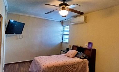 Casa en venta en Balcones de Anáhuac, San Nicolás | 4 recámaras, terraza y excel