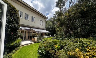 Casa en Venta en condominio Horizontal en la mejor zona de las Lomas.