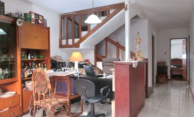 VENTA - CASA 4 HABITACIONES - ZONA SANTA LUCIA
