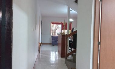 VENTA - CASA 4 HABITACIONES - ZONA SANTA LUCIA