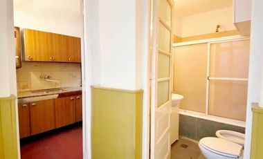 Vendo casa en Libertad y Bavio!