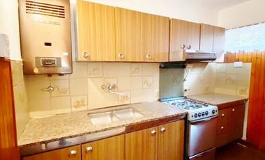 Vendo casa en Libertad y Bavio!