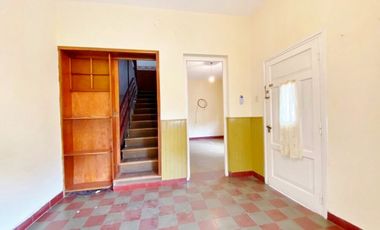 Vendo casa en Libertad y Bavio!