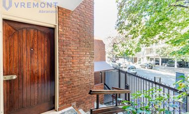 Martin de Gainza al 500 casa de 5 ambientes en venta quincho pileta y cochera lote propio