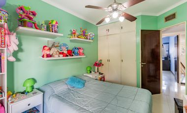 Martin de Gainza al 500 casa de 5 ambientes en venta quincho pileta y cochera lote propio