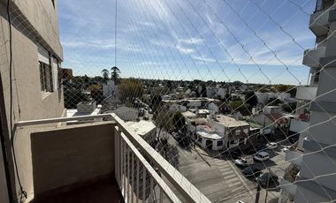 Departamento en  Venta 2 amb. al Frente c/ balcon - Apto Credito