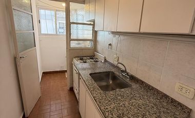 Departamento en  Venta 2 amb. al Frente c/ balcon - Apto Credito