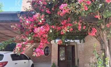 Casa en venta Pilar del Lago  5 ambientes, Pilar , pileta, amoblada