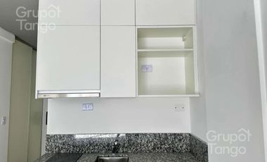 Departamento en venta Palermo, monoambiente con patio y parrilla