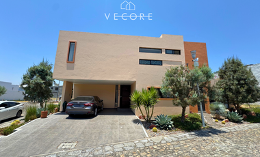 CASA EN VENTA, SENDERO DE LAS MORAS, TLAJOMULCO DE ZUÑIGA