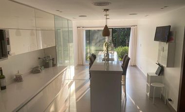 Casa  en Venta 4 dorm. en Las Lomas de San Isidro