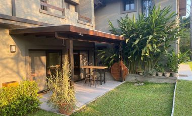 Casa  en Venta 4 dorm. en Las Lomas de San Isidro