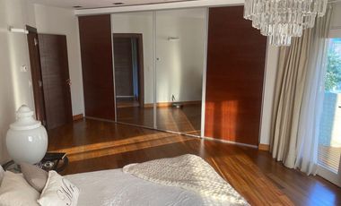 Casa  en Venta 4 dorm. en Las Lomas de San Isidro