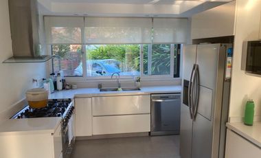 Casa  en Venta 4 dorm. en Las Lomas de San Isidro