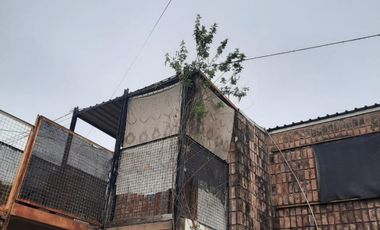 VENTA - DEPARTAMENTO 3 AMBIENTES A RECICLAR - BARRIO ROCAMORA